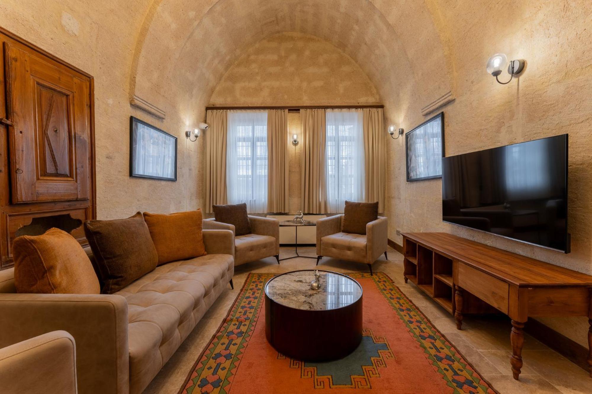 Asmali Konak Cave Suites Урґюп Екстер'єр фото