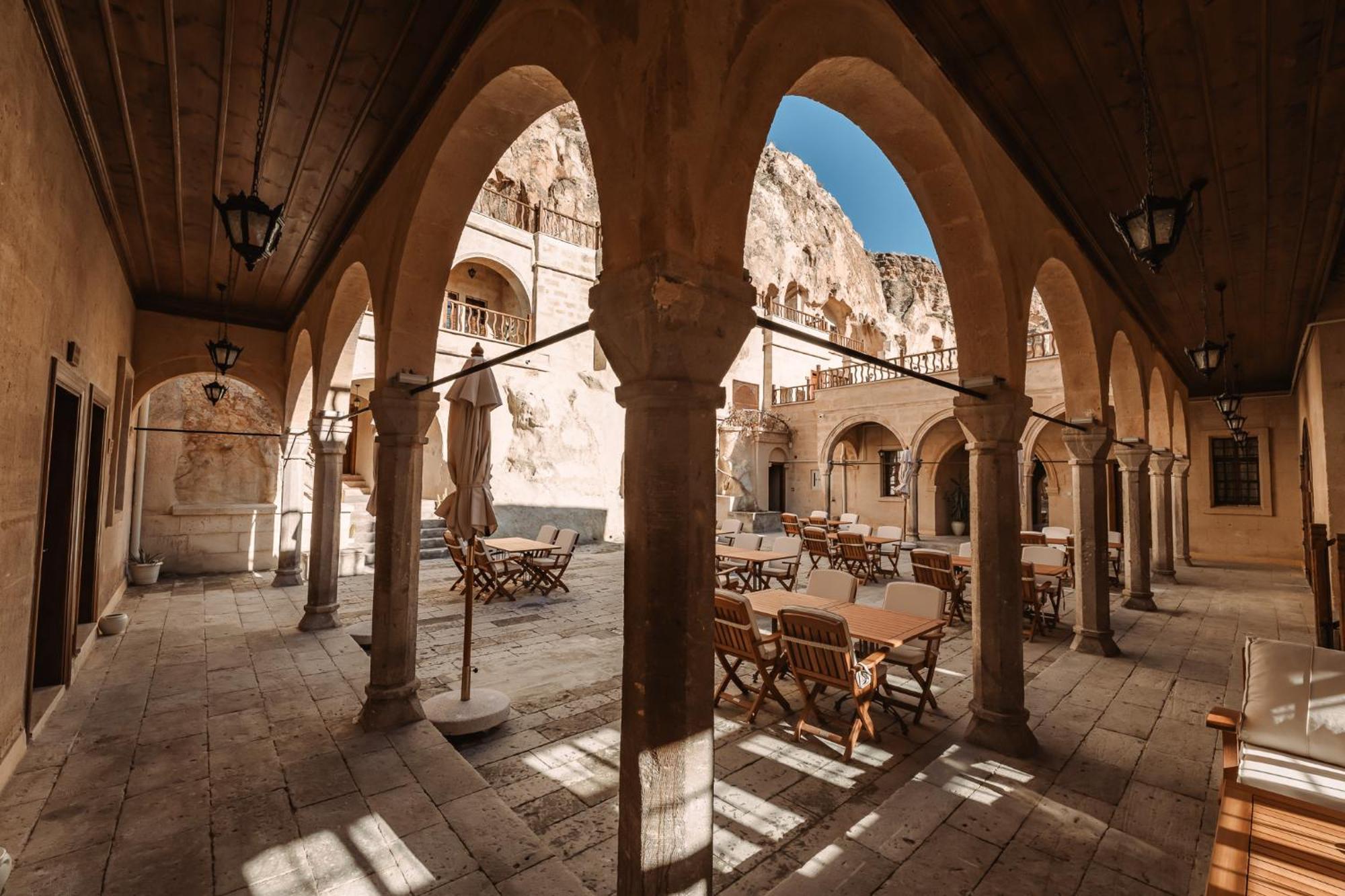 Asmali Konak Cave Suites Урґюп Екстер'єр фото