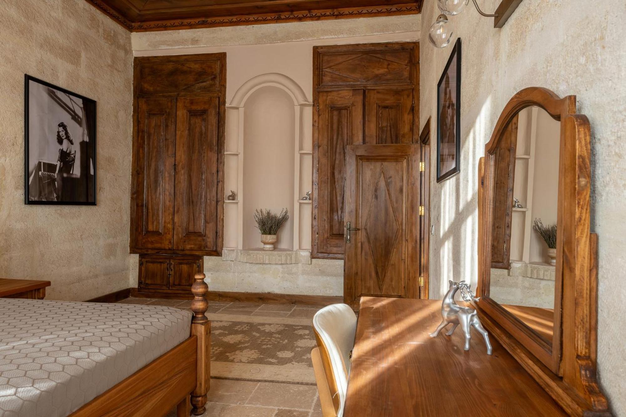Asmali Konak Cave Suites Урґюп Екстер'єр фото